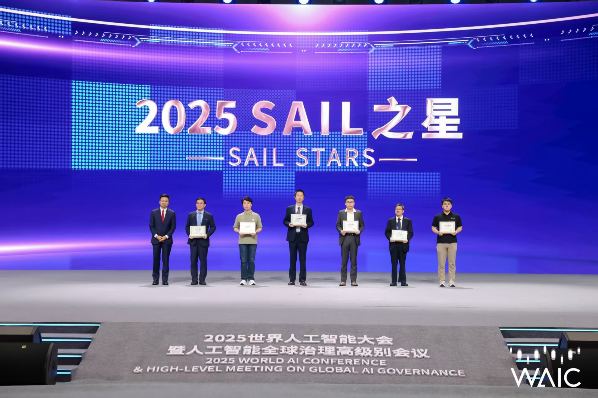 UB8优游官网-博世智能混动热泵全屋气候舒适解决方案首秀AWE2026，以AI定义四季舒适家居新范式